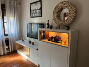 Apartamento en Luis Montoto, Nervión. Céntrico